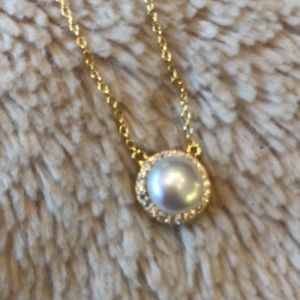 NWT 🎉host pick🎉🥳pearl and cz pendant